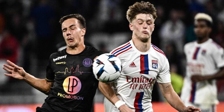 แฟนบอลไม่พอใจ