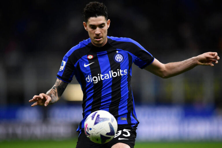 ถ้วยรางวัลใหญ่